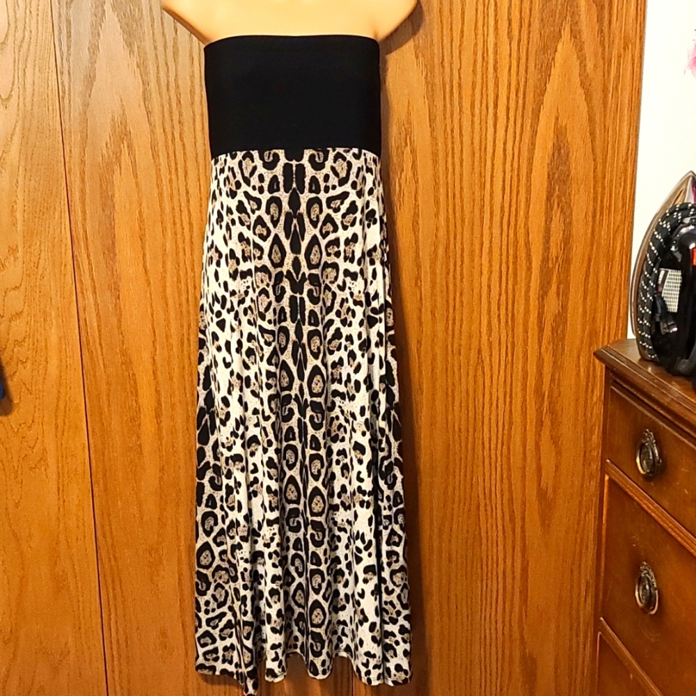 Roz & Ali Strapless Top/Skirt